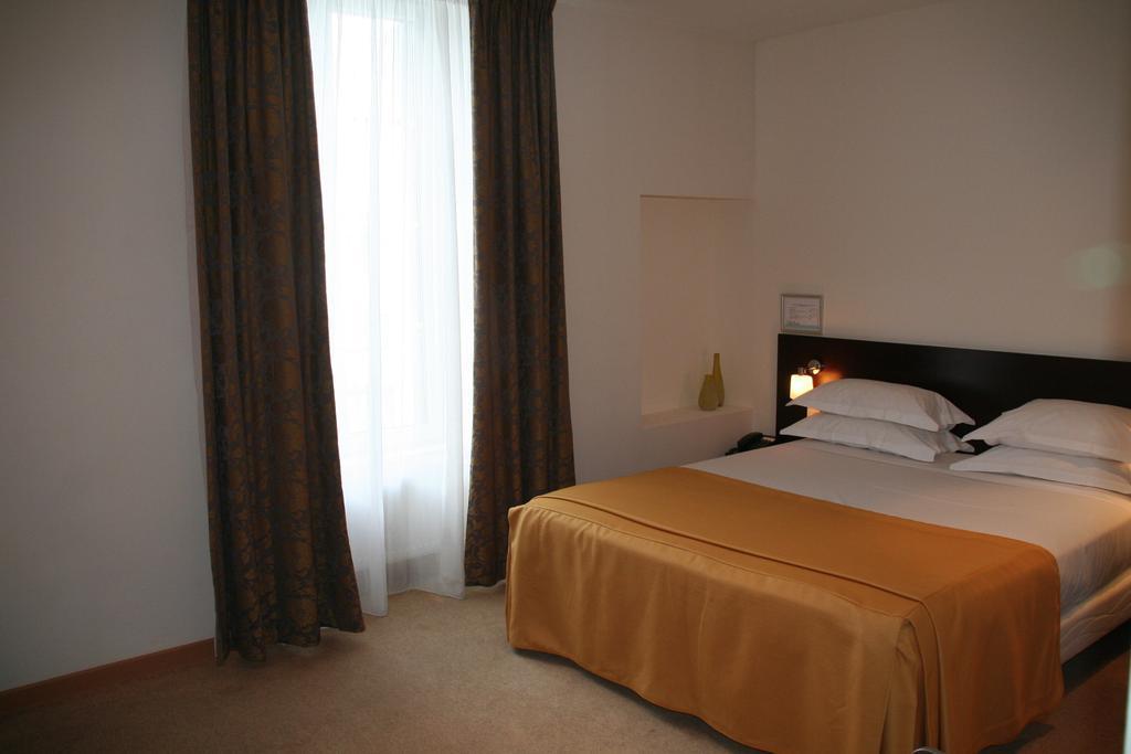 Hotel La Beauze Aubusson  Quarto foto